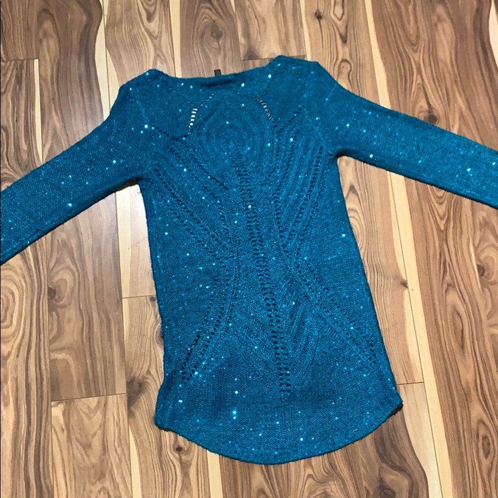 Blue sequinned top - Picture 2 of 2